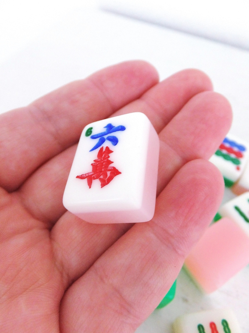 Vintage Mahjong Tiles: Acrylic Lucite Game Pieces, Jewelry Supply (12 Random Pieces) image 8