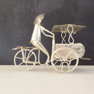 Bike Taxi Sculpture Souvenir Folk Art Metal Figurine Samlor Indonesian Handicrafts Tinwork Art 3 Wheel Bicycle Rickshaw Tuk tuk Metalwork