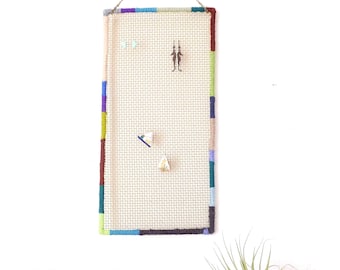 Pin Rack Large Mesh Earring Holder Trading Pin Display 90&#39;s Throwback Border Jewelry Holder Earring Display Brooch Pin Display Jewelry Rack