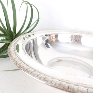 Vintage WM Rogers Silver Plate Serving Bowl: Neoclassical Wedding Decor
