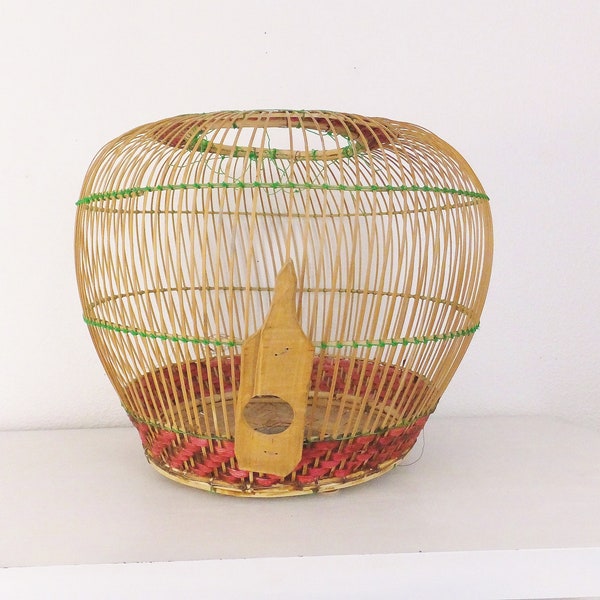 vintage Bamboo Birdcage Round Bird Cage Lamp Shade Retro Chinese Bird Cage Bulb Shaped Cage Small Animal Cage Boho Light Shade Cage Prop