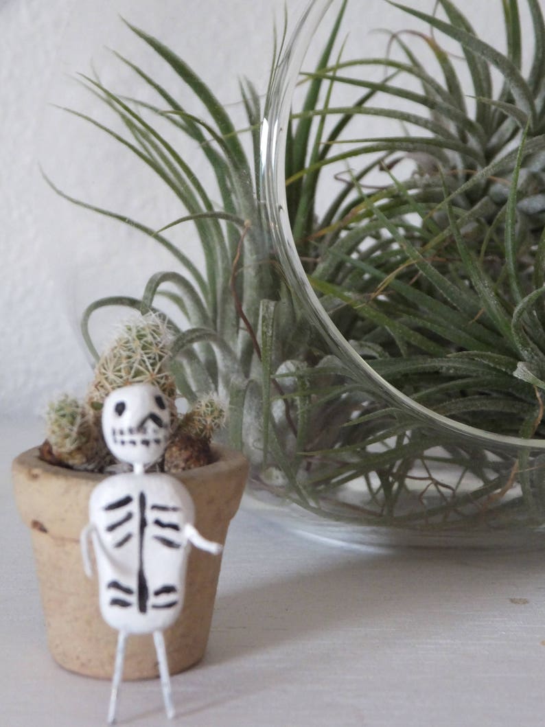 Lover's Gift Heart Mini Dia de los Muertos Figurine Mexican Inspired Skeletons Mini Muertos Tiny Skeletons Love Decor Worry Doll Valentines image 10