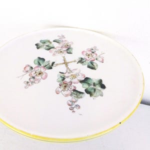 Vintage Milk Glass Cake Plate Stand: Floral Wedding Centerpiece image 1