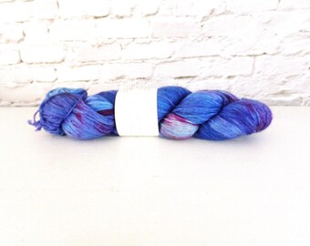 Handgefärbte Merino Seide Wolle: Blissful Knits Platinum Sock, Blue Purple