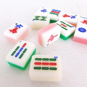 Vintage Mahjong Tiles: Acrylic Lucite Game Pieces, Jewelry Supply (12 Random Pieces) image 7