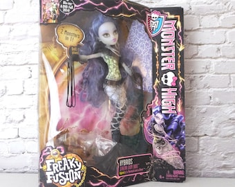 Monster High Doll- Sirena Von Boo Freaky Fusion, original Mattel 