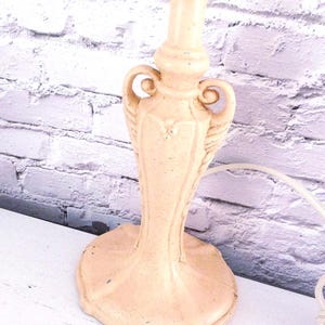 Pink Table Lamp Small Lamp Bedroom Lamp Vintage 1920s Lamp 1930&#39;s Lamp Neoclassical Lamp 1940s Lamp Bedside Lamp Nightstand Light Shell Pink