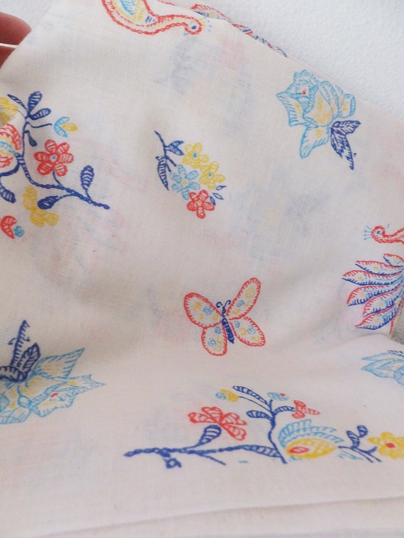 Voilage Faux Semi vintage avec Faux Voilage broderie Floral imprimé bleu jaune rouge sur tissu mélange lin coton tissé texturé blanc d’été à coudre 098a7b Voilage Faux Semi vintage avec Faux Voilage broderie Floral imprimé bleu jaune rouge sur tissu mélange lin coton tissé texturé blanc d’été à coudre 098a7b