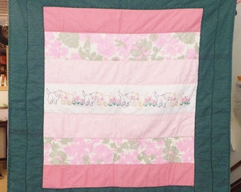 Pink & Green Baby Quilt Girls Baby Blanket Baby Shower Gift Gift for Girl Embroidered Kittens Blanket Pink Floral Vintage Playmat Throw