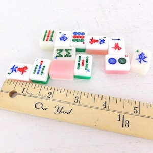 Vintage Mahjong Tiles: Acrylic Lucite Game Pieces, Jewelry Supply (12 Random Pieces) image 9