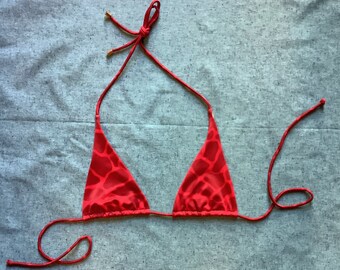 Vintage VICTORIA'S SECRET BIKINI Top, Tie-On Bra Top, Red/Bordeaux Giraffe Pattern Jacquard, Fully lined, Y2K Era, Sexy Bra Top, Swimwear