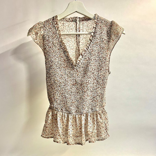 SHIRRED CUFF BLOUSE TRUE ROMANCE