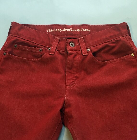 red levi skinny jeans