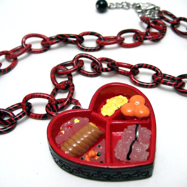 Bento Box Necklace - Sushi lover heart shaped black and red bento lunch box necklace - Japanophile Kawaii