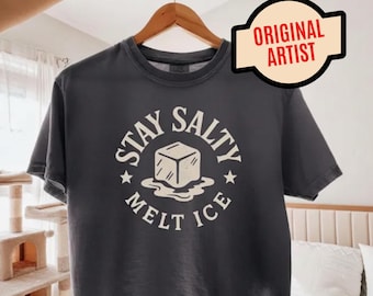 Stay Salty Anti-ICE Crop Boxy Tee: Smält ICE-protest, Pro-invandrarmotståndströja, Originalkonstnär