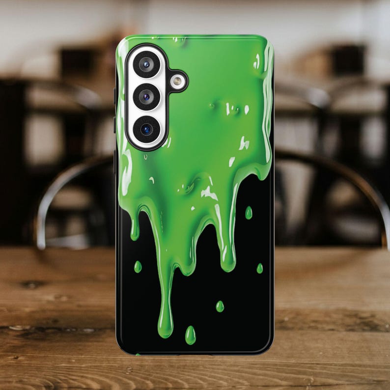 Grönt slime-skal till din nya Samsung Galaxy S26 | Roligt telefonskal, 3D-effekt, Halloween-present, gegga, snor-telefonskal bild 3