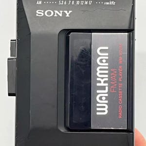 ソニー ウォークマン WM-F2015