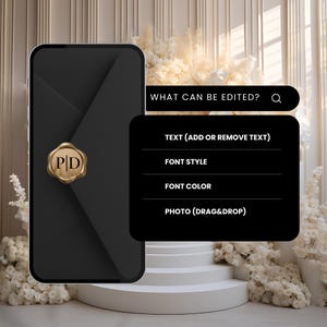 K&ouml;nnte beinhalten: Ein schwarzes Smartphone zeigt einen schwarzen Umschlag mit einem goldenen Wachssiegel mit den Buchstaben "PD". Auf der rechten Seite befindet sich ein schwarzes Men&uuml; mit Bearbeitungsoptionen, mit dem Text "WHAT CAN BE EDITED?" und Optionen f&uuml;r Text, Schriftstil, Farbe und Foto.