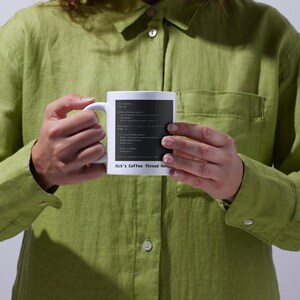 Python Programmierertasse personalisiert mit Name, Ansicht links