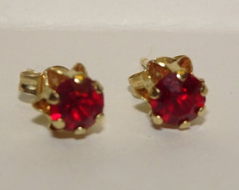 14K Gold Garnet Post Earrings: Deep Red Gemstone