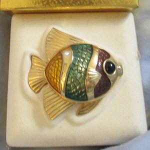 Vintage Estee Lauder Angel Fish Solid Perfume Compact - White Linen, 1993