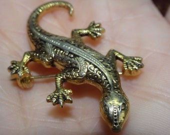 Vintage Lizard, Gecko Brooch Pin, Gold, Black Tone, Made in Spain, Tourist Jewelry, Damascene  Lizard Brooch, Gecko Pin