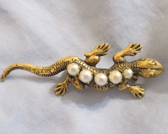 Vintage gold tone Salamander Pin, Amphibian, Faux Pearl Gecko, Croc, Lizard Repousse Brooch Pin