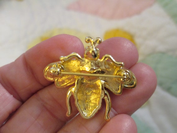 Vintage Swarovski Signed Gold Tone Bee Brooch Pin… - image 3
