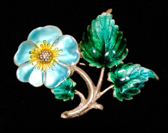 Vintage Blue Enamel Flower Pin, Baby Blue, Dainty Flower Pin