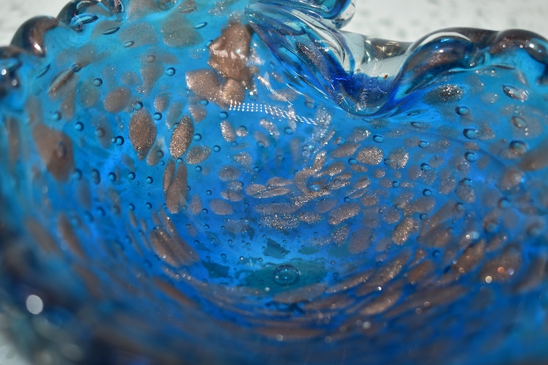 Murano Italian Bullicante Scalloped Edge Shell Shaped Teal Blue Art Glass with Copper Aventurine, Beautiful, Soap Dish, Ashtray, Cigar Bowl image 3
