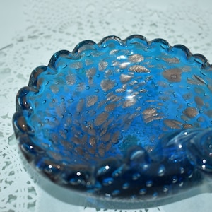 Murano Italian Bullicante Scalloped Edge Shell Shaped Teal Blue Art Glass with Copper Aventurine, Beautiful, Soap Dish, Ashtray, Cigar Bowl image 2