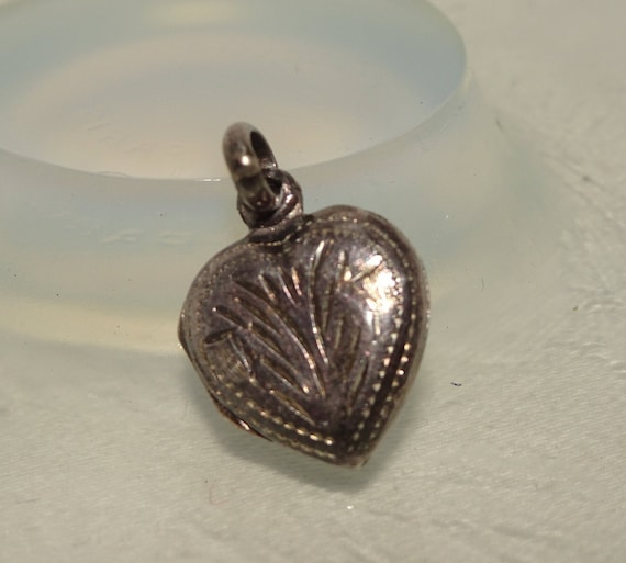 Victorian Style Bubble Heart Charm, Sweetheart Je… - image 1