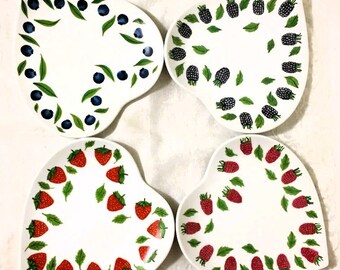 Vintage Williams-Sonoma Heart Fruit Plate, Strawberry Plate, Raspberry Plate, Black Berry Plate, Blue Berry Plate Discontinued