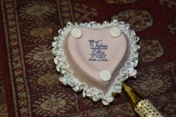 Vtg Capodimonte Victoria Dainty Heart Shaped Flor… - image 4