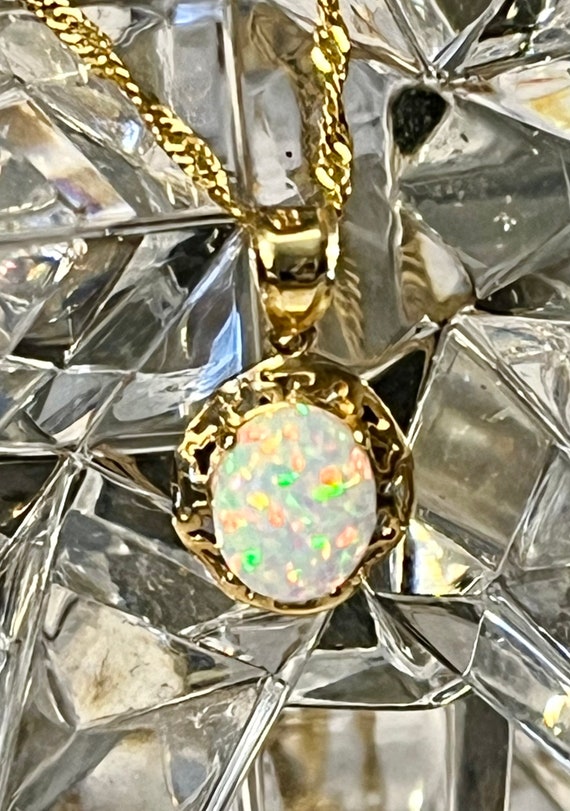 Vintage 14K Yellow Gold Opal Pendant Necklace - Be