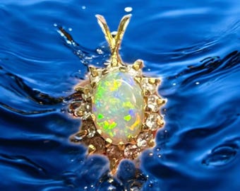 Vintage 14K Yellow Gold Opal Pendant Necklace: Diamond Halo