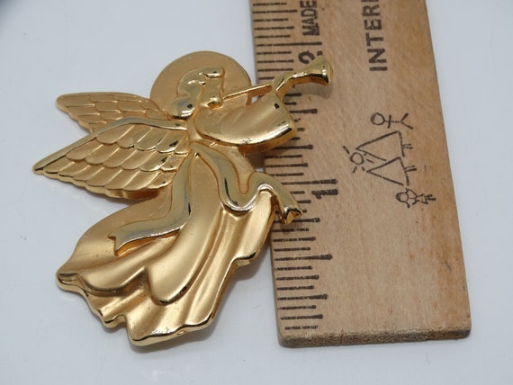 Angel Pin, Vintage Gold Tone Christmas Angel Broo… - image 4