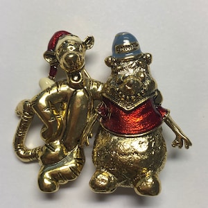 Winnie the Pooh & Tigger Brooch, Walt Disney Collectible Brooch, Christmas Tigger Brooch, Christmas Winnie The Pooh Brooch, Hugs