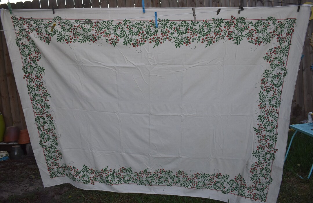 Vintage VERA Christmas Tablecloth, Christmas Bittersweet Oblong
