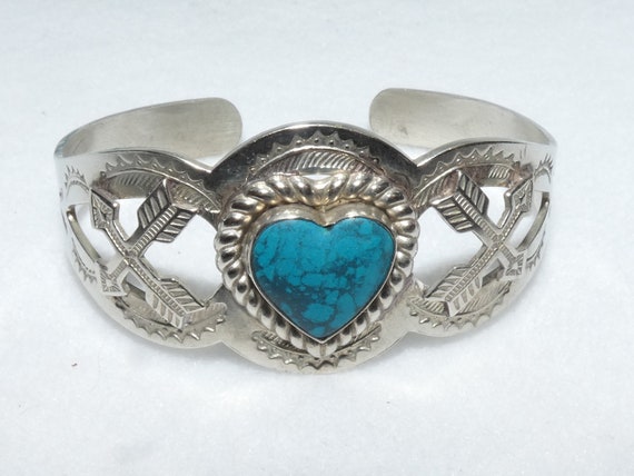 Turquoise Heart Cuff Bracelet: Nickel Silver Plated Arrow Design