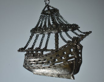 LARGE Vitnage Pirate Ship Pendant, Silver Tone Sailing Ship, 1970's Nautical Neckalce Pendant!