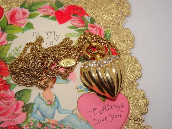 Vintage Joan Rivers Gold Tone Rhinestone Hearth Pe