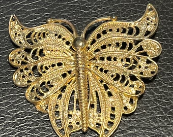 Vintage Gold Tone filigree Butterfly Brooch