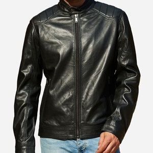Men Black Real Leather Biker Jacket With Quilted Shoulders men&#39;s leather coat personalized designer moto jacket Black leather jacket