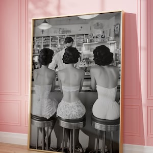 Women Drinking Cocktails Wall Art, Ladies Having Cocktails Print, Luxury Fashion, Black and White Photography, Vintage Wall Art, Bar Cart