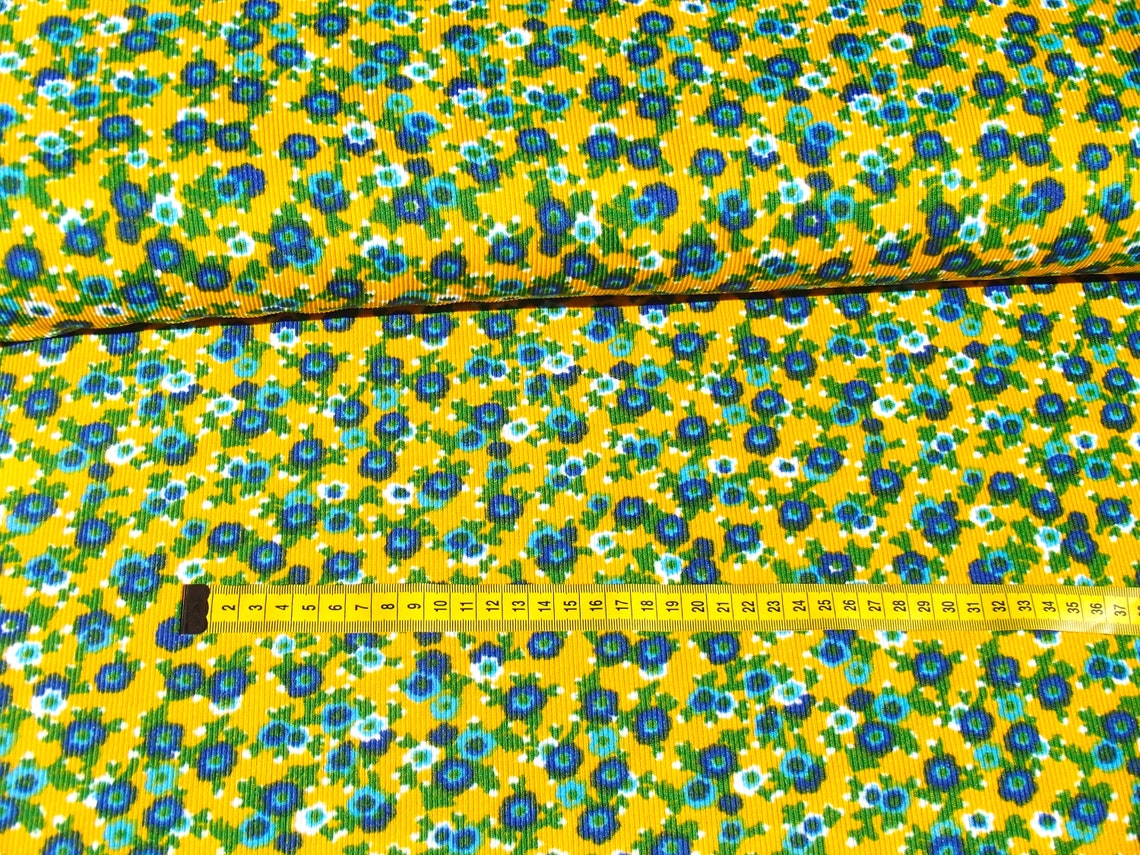 Polyester vintage fabric from the 1960s / fabric for your Etsy