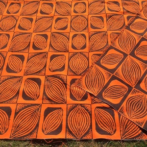 per meter: XL very wide vintage fabric (for making bedspread, blanket, couch cover or cushions)
