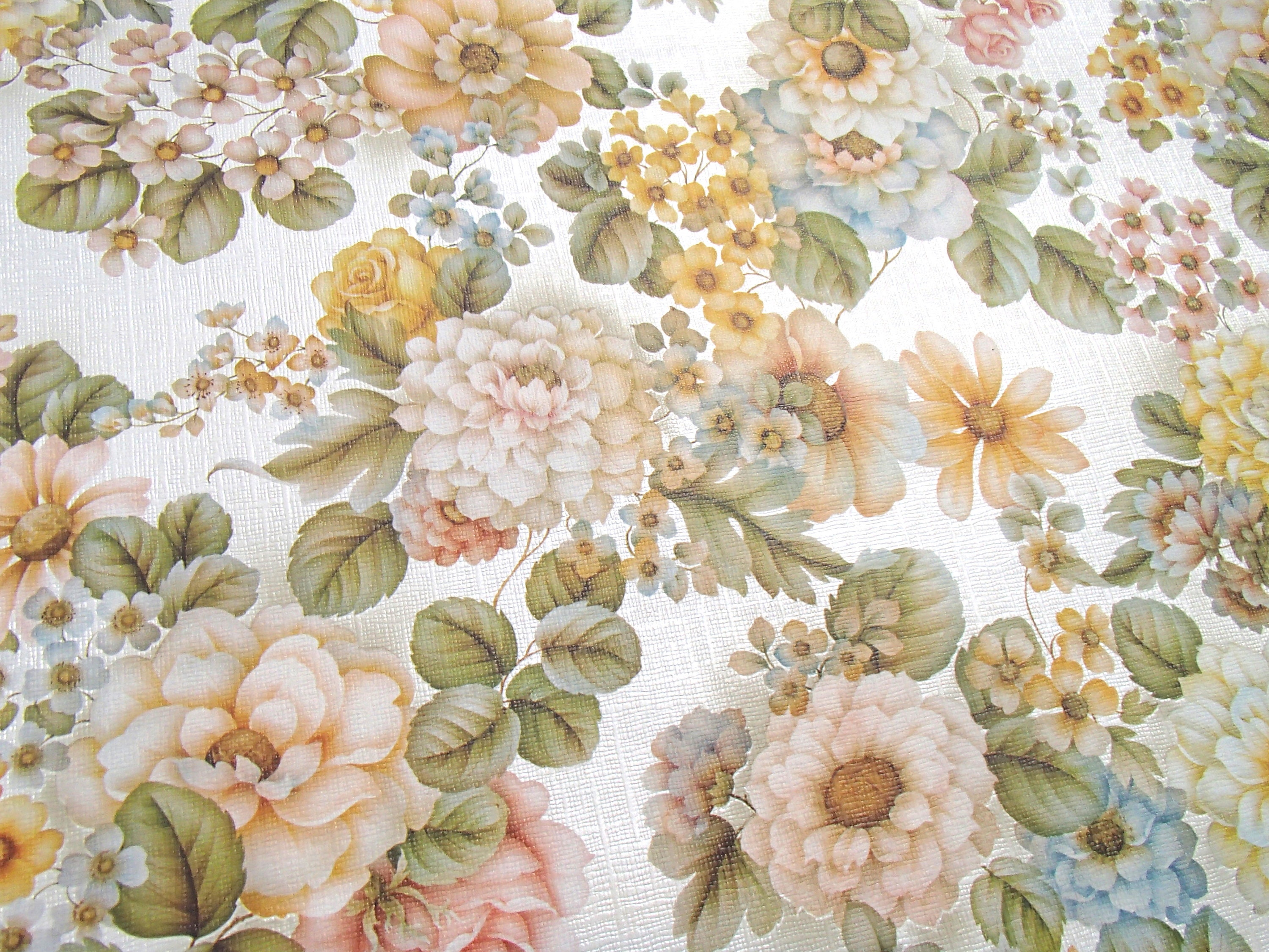 full roll cute vintage floral wallpaper with shiny silver background