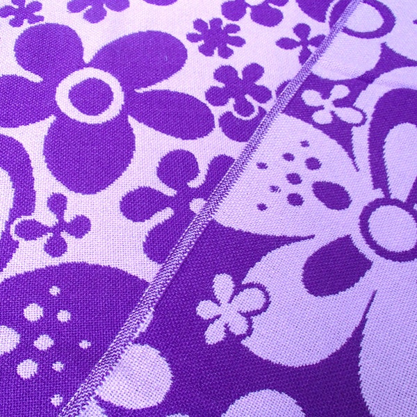 XL (bedspread size) stunning piece of vintage fabric / purple flower power / 250cmx250cm