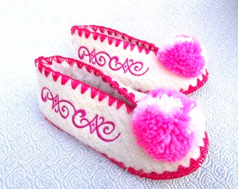 kids Greek slippers (Size 26 / UK8,5)